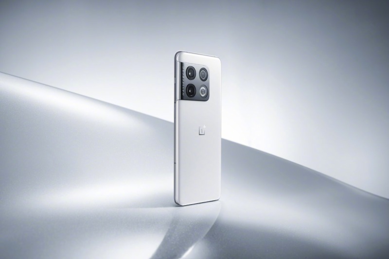 OnePlus 10 Pro Extreme Edition」発表！新色ホワイト、12GB+512GB 